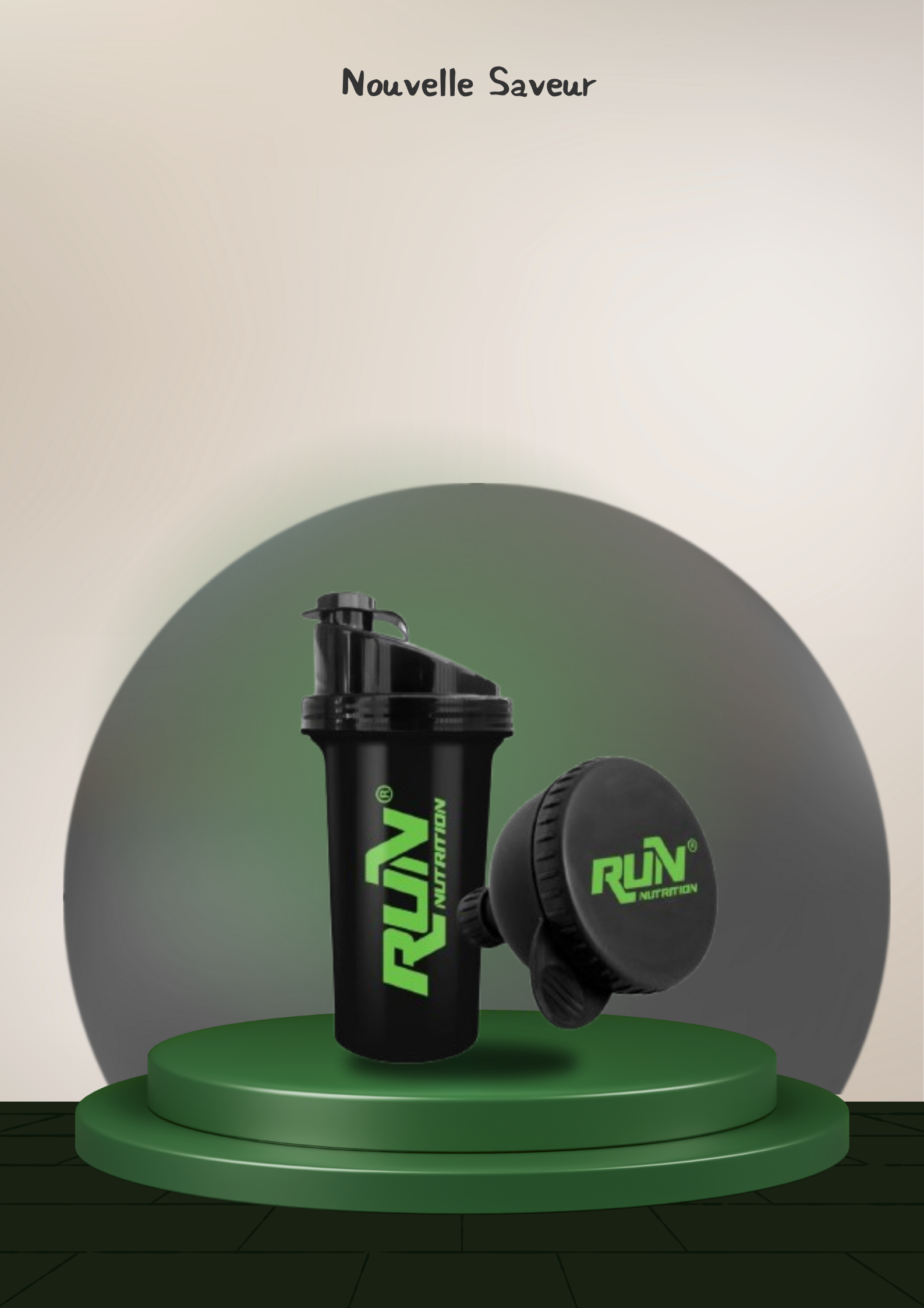 Shaker RUN Nutrition + un entonnoir 700 ml